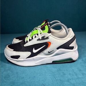 Size 6.5Y/8Women - Nike Air Max bolt low shoes